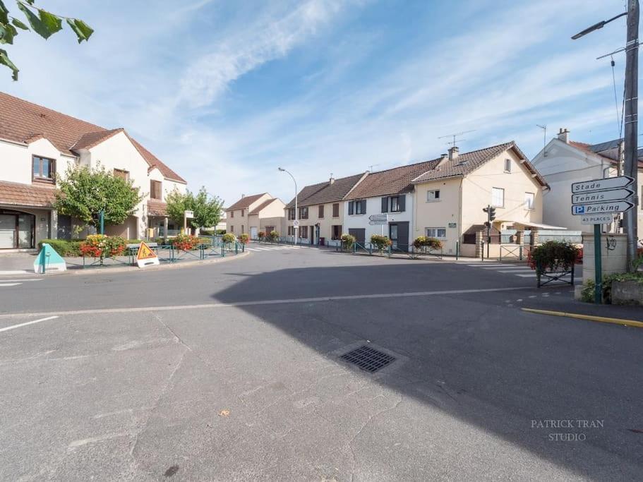 Appartement 7 Personnes Pres De Disney & Paris Chanteloup-en-Brie Exterior photo